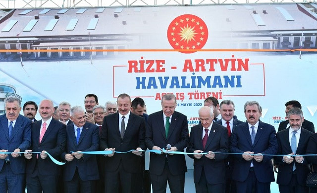 Президент Ильхам Алиев и Президент Реджеп Тайип Эрдоган приняли участие в открытии аэропорта Ризе-Артвин в Турции (ФОТО/ВИДЕО)