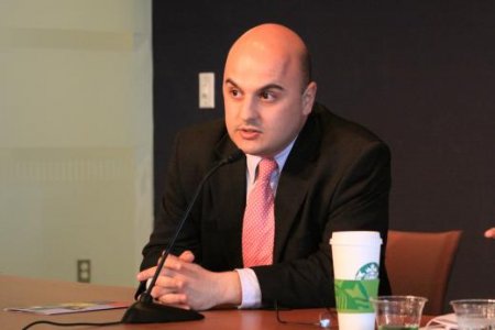Американский политолог Питер Тейс призвал осудить статус-кво в Карабахе