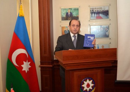 В Таджикистане представили книгу академика Рамиза Мехтиева
