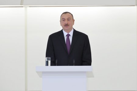 В Центре Гейдара Алиева был организован официальный прием по случаю 93-й годовщины со дня рождения общенационального лидера нашего народа Гейдара Алиева и 71-й годовщины Победы над фашизмом.