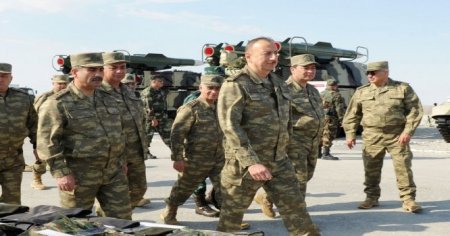 Сегодня в Азербайджане праздник. Страна отмечает День Вооруженных сил