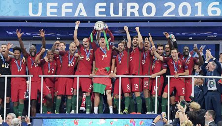 Сборная Португалии выиграла чемпионат Европы