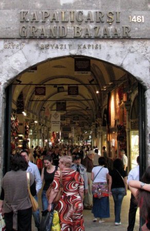 В Стамбуле началась масштабная реконструкция знаменитого Гранд-базар- Капалы Чарши