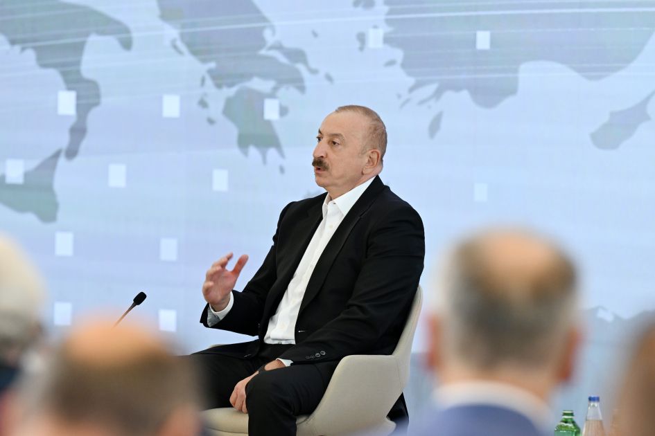 III Şuşa Qlobal Media Forumunun iştirakçıları ilə görüş keçirilib Prezident İlhamƏliyev görüşdə iştirak edib - BakuInform
